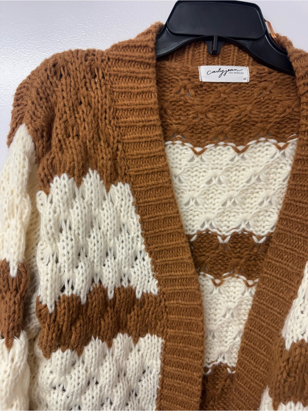 Carly Jean Los Angeles Cardigan Sweater M brown cream Chunky Knit Cozy Cabin - Picture 4 of 10